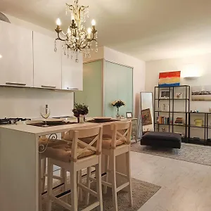 Yr - Dateo Appartamento Milano